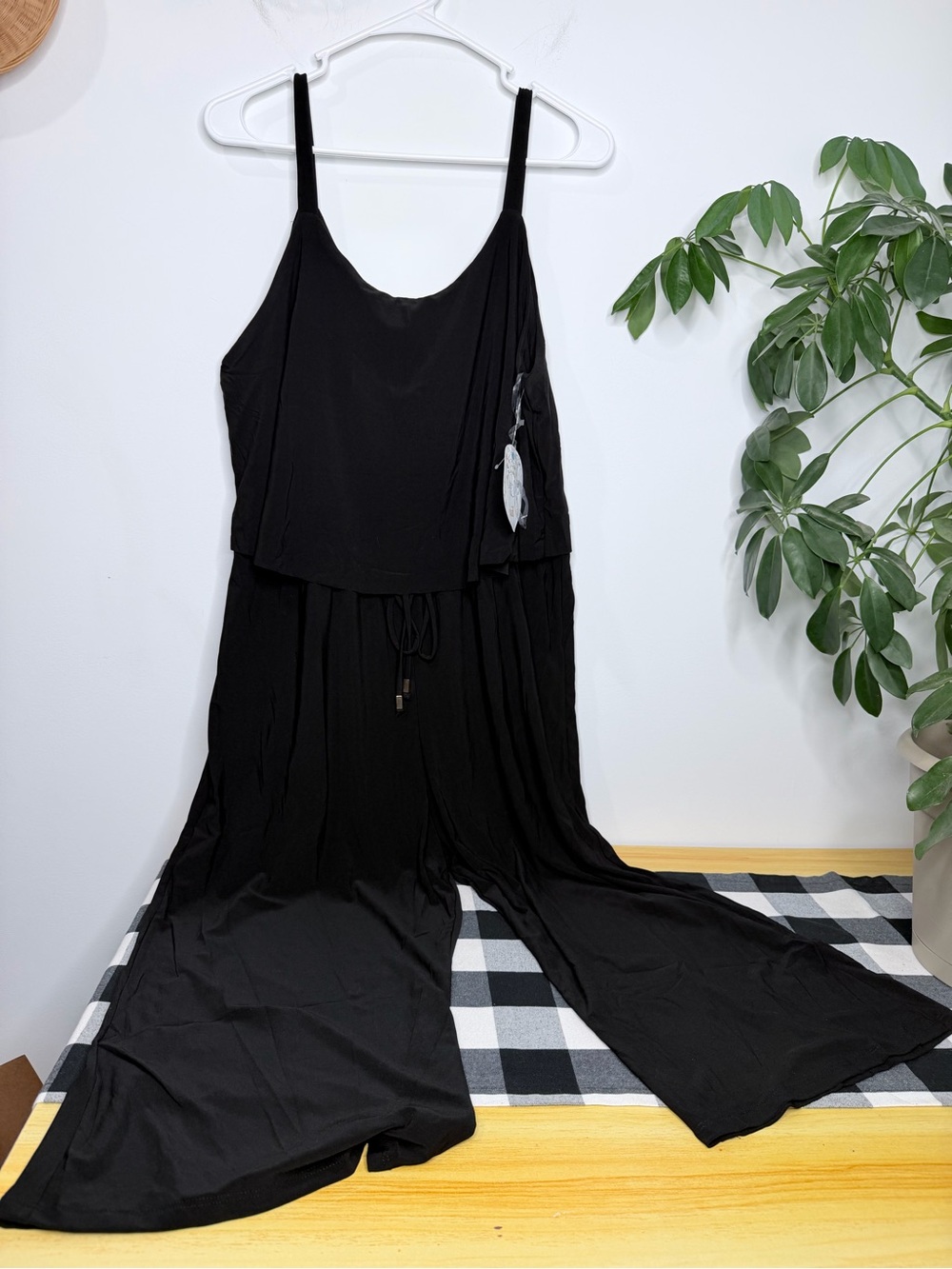 NWT Naïf Sleeveless Crop Length Jumpsuit Size L